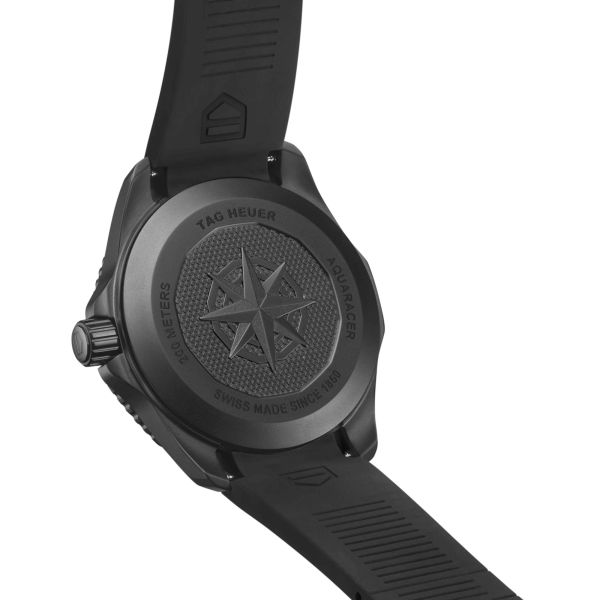Montre TAG Heuer Aquaracer Professional 200 Solargraph solaire cadran noir bracelet caoutchouc noir 40 mm WBP1112.FT6199