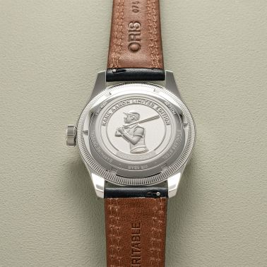 Montre Oris Big Crown Pointer Date Hank Aaron automatique cadran blanc bracelet cuir 40 mm