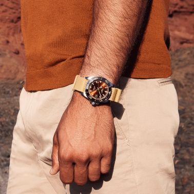 Montre Longines Hydroconquest GMT automatique cadran brun bracelet tissu beige 41 mm L3.790.4.66.2