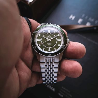 Montre Yema Sous-Marine automatique cadran vert bracelet acier 40,5 mm YSMA23Z-ZMS