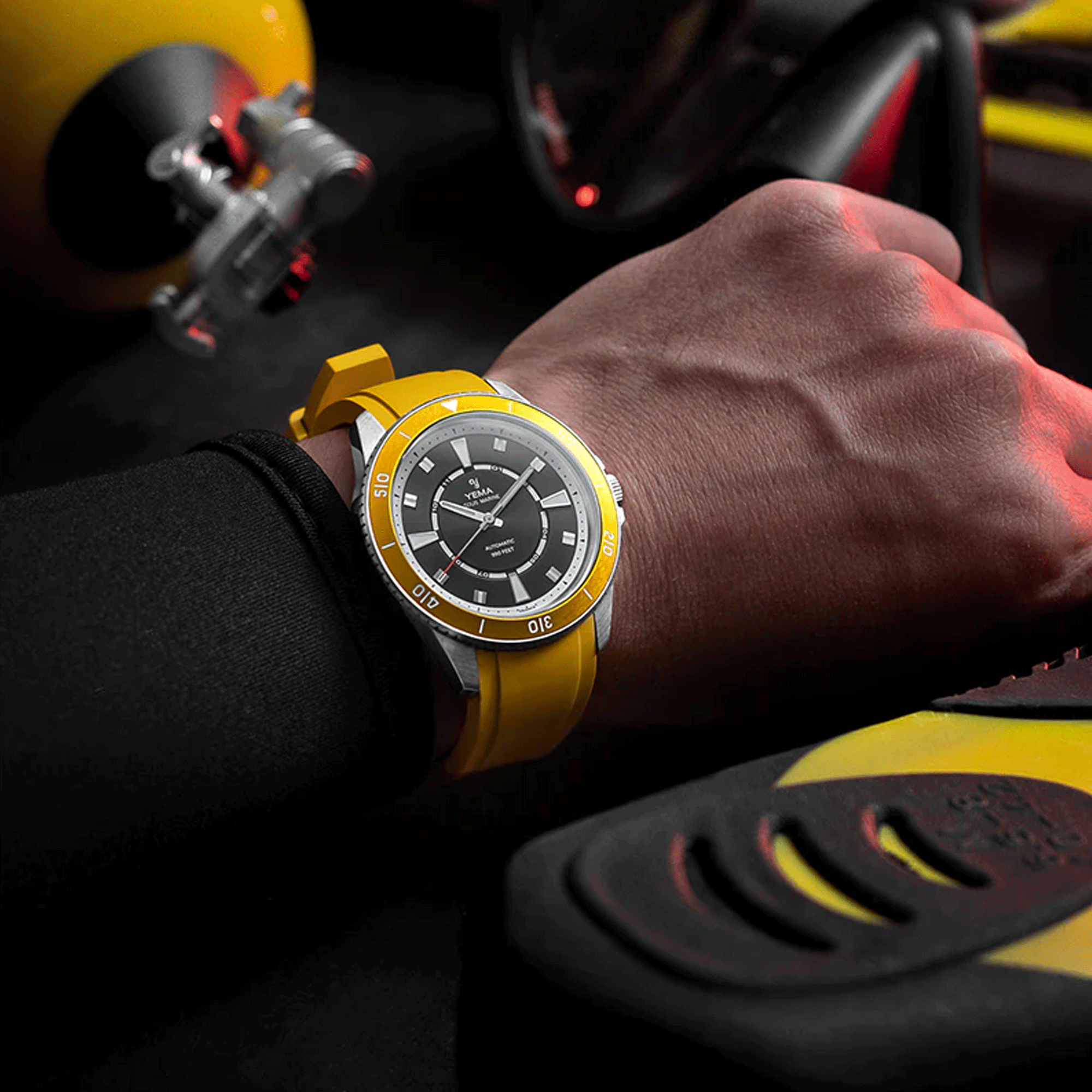 Yema Sous-Marine automatic watch black dial yellow rubber strap 40.5 mm YSMA23Y-AYRBS