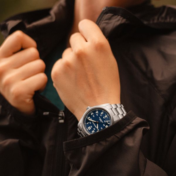 Hamilton Khaki Field Titanium automatic watch blue dial titanium bracelet 38 mm