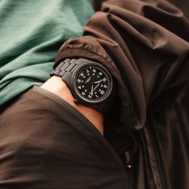 Hamilton Khaki Field Titanium automatic watch black dial black pvd titanium bracelet 38 mm