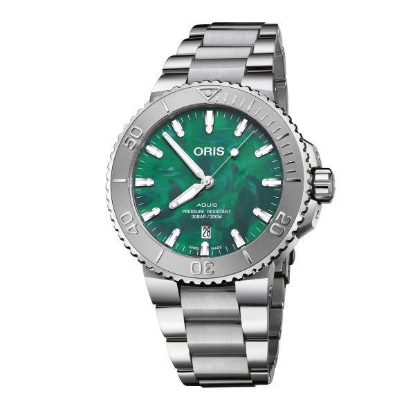 Montre Oris x Bracenet Aquis Date automatique cadran vert bracelet acier 43,5 mm