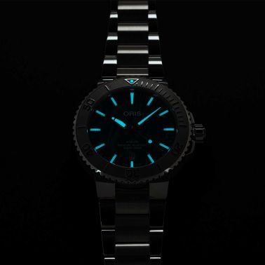 Montre Oris x Bracenet Aquis Date automatique cadran vert bracelet acier 43,5 mm