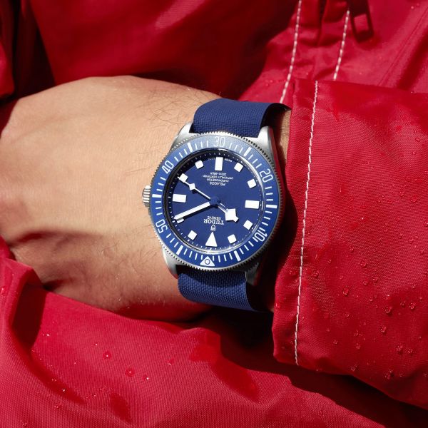 Tudor Pelagos FXD Marine Nationale automatic watch blue dial blue fabric bracelet 42 mm M25707B/24-0001