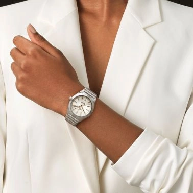 Montre Breitling Chronomat Lady Automatic cadran blanc index diamants 36 mm A10380101A2A1