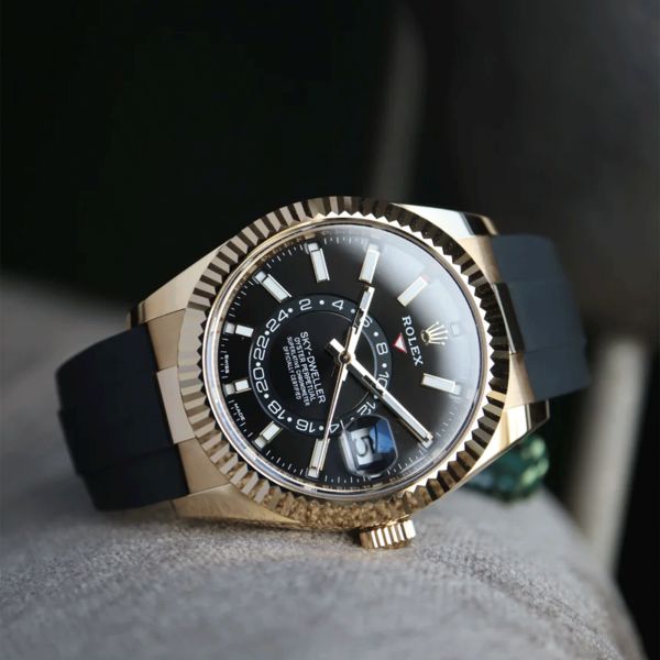 Pre Owned Rolex Sky Dweller 326238 Full Set 2022 Lepage