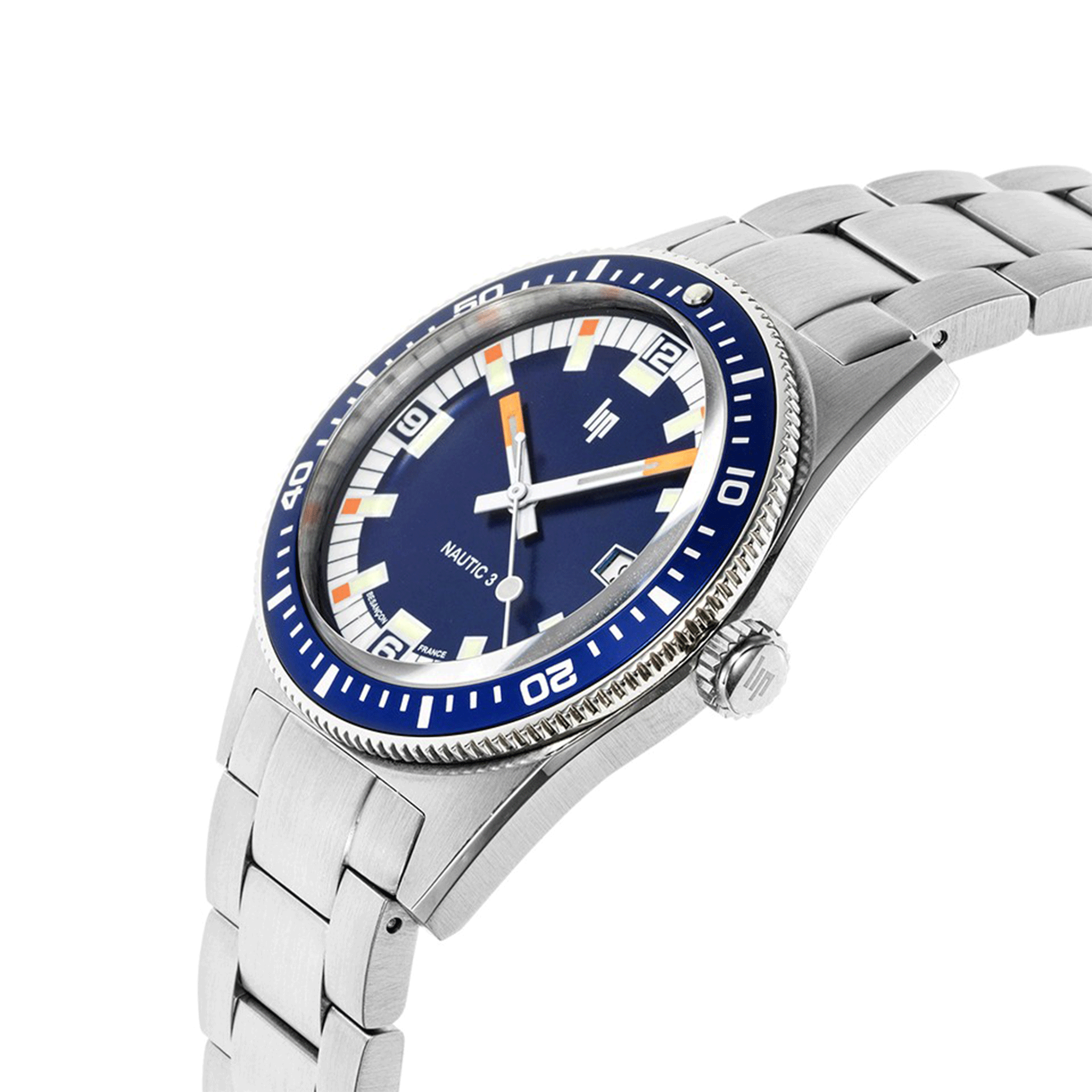 Montre LIP Nautic 3 Cadran Bleu Bracelet Acier 671853 Lip montre-lip-nautic-3-cadran-bleu-bracelet-acier-671853-lip