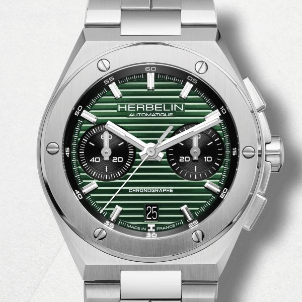 Herbelin Cap Camarat Chronograph Automatic green dial steel bracelet 42 mm