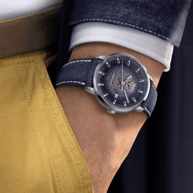 Montre Mido Commander Gradient automatique cadran squelette fumé bleu bracelet tissu bleu 40 mm M021.407.18.411.00