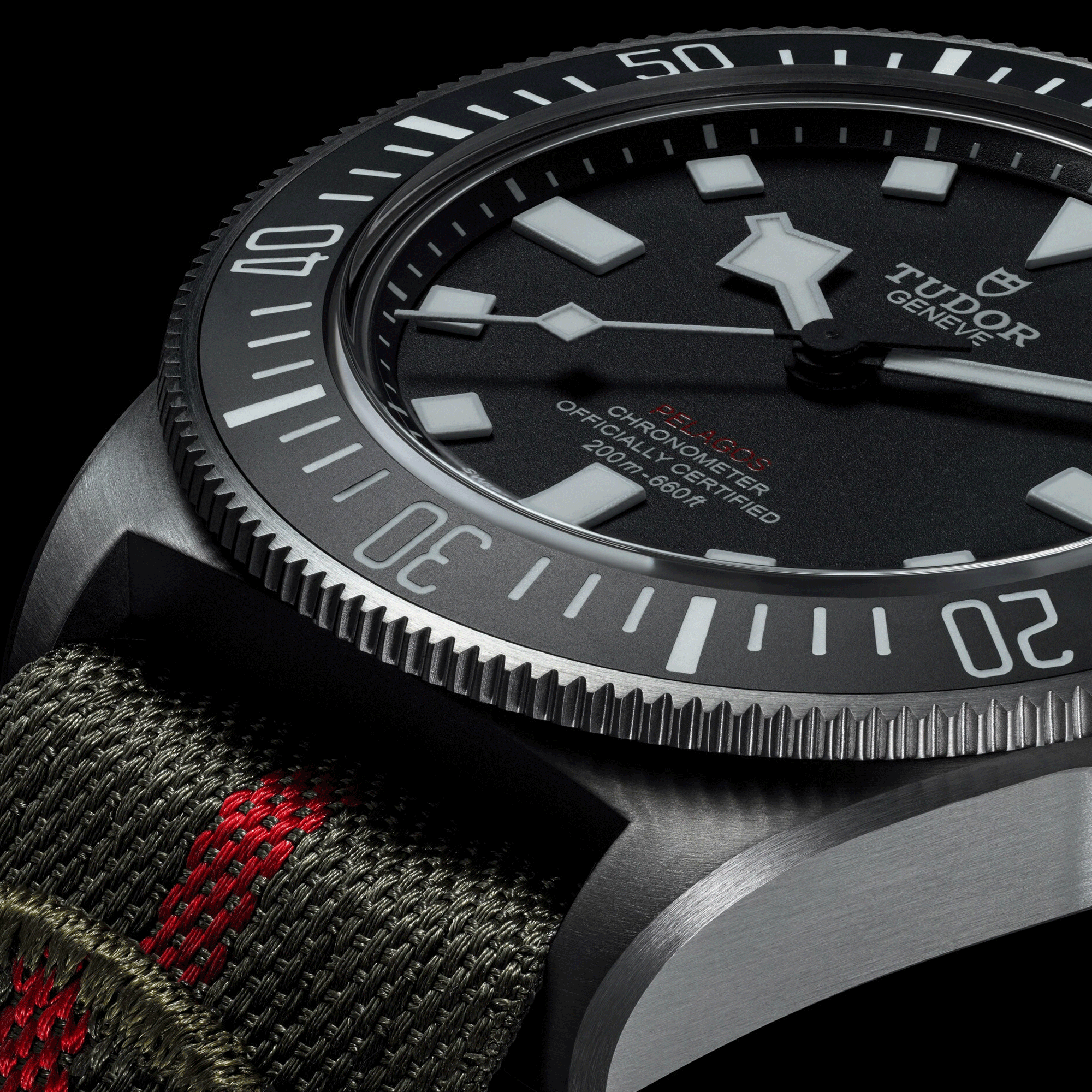 Tudor Pelagos FXD automatic watch black dial green and red fabric strap 42 mm