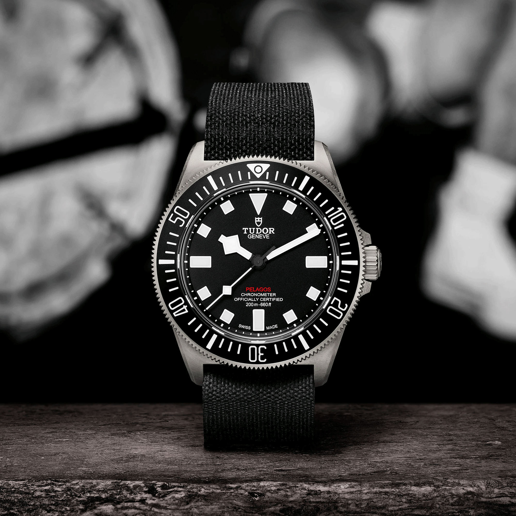 Tudor Pelagos FXD automatic watch black dial green and red fabric strap 42 mm