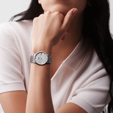 Montre Longines Elegance automatique cadran index diamants nacre blanche bracelet acier 34,5 mm L4.312.4.87.6