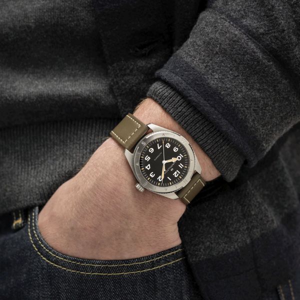 Hamilton Khaki Field Expedition automatic watch black dial green leather strap 41 mm