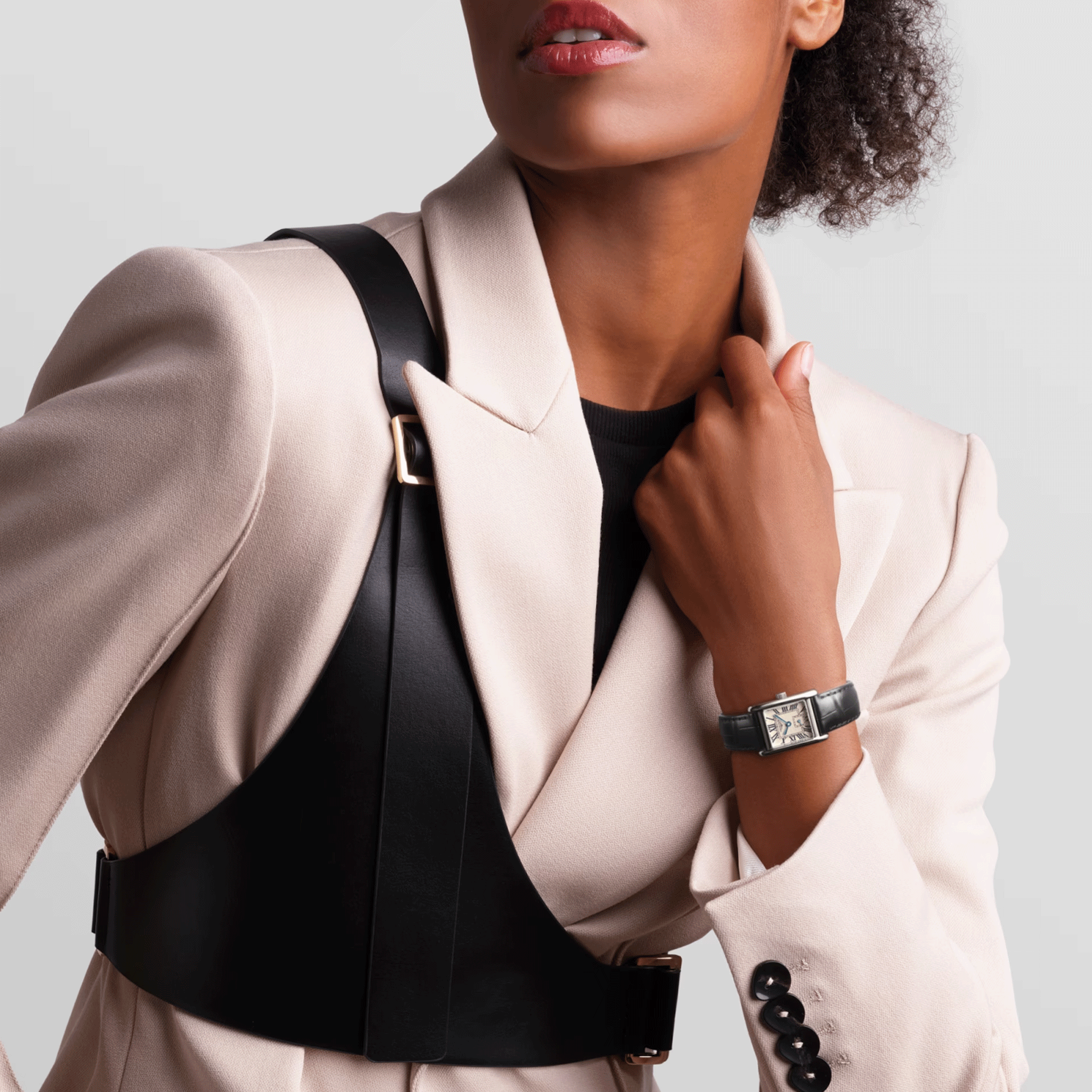 Montre Longines Mini DolceVita quartz cadran argent flinqué bracelet cuir noir 21,5 x 29 mm L5.200.4.71.2