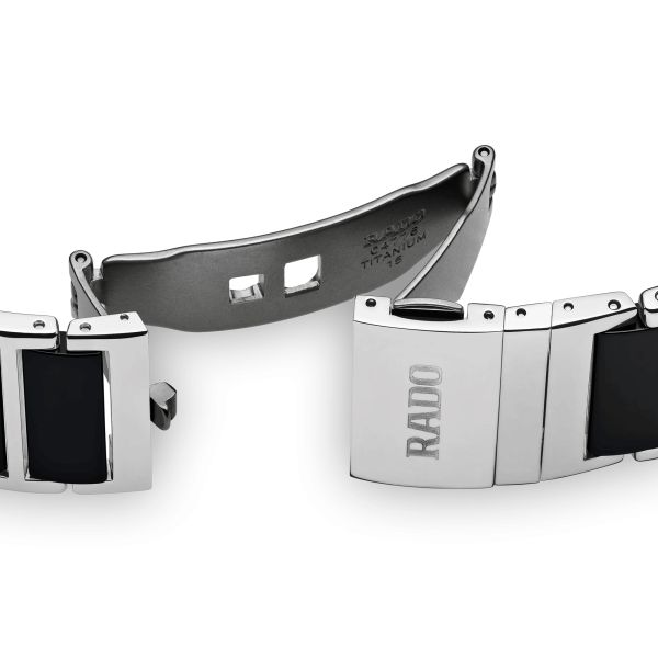 Montre Rado Integral quartz cadran noir bracelet céramique noire R20613712