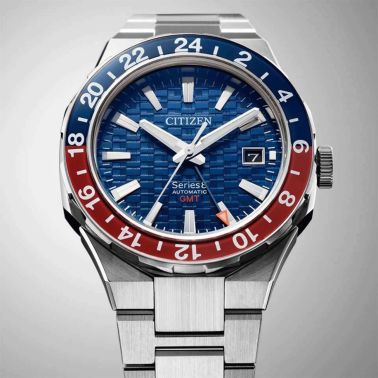 Montre Citizen Serie 8 880 GMT automatique cadran bleu bracelet acier 41 mm