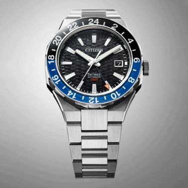 Montre Citizen Serie 8 880 GMT automatique cadran noir bracelet acier 41 mm
