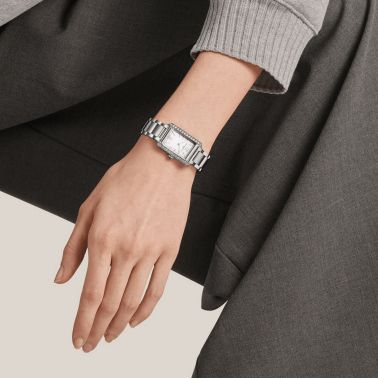 Watch Baume et Mercier Hampton quartz bezel set silver dial steel bracelet 35 x 22 mm