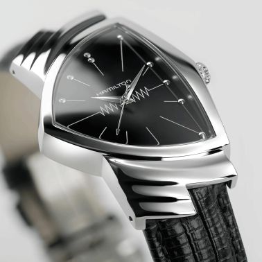 Montre Hamilton Ventura Classic L quartz cadran noir bracelet cuir de vachette façon lézard noir H24411732