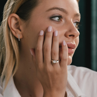 Lepage Audacieuse engagement ring in white gold and diamond