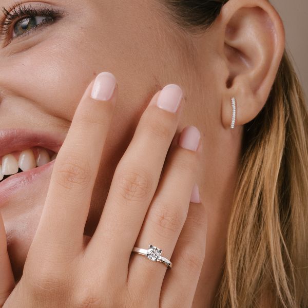 Lepage Mondaine engagement ring in white gold and diamond