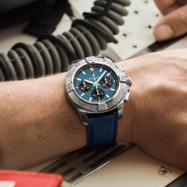 Breitling avenger leather strap sale