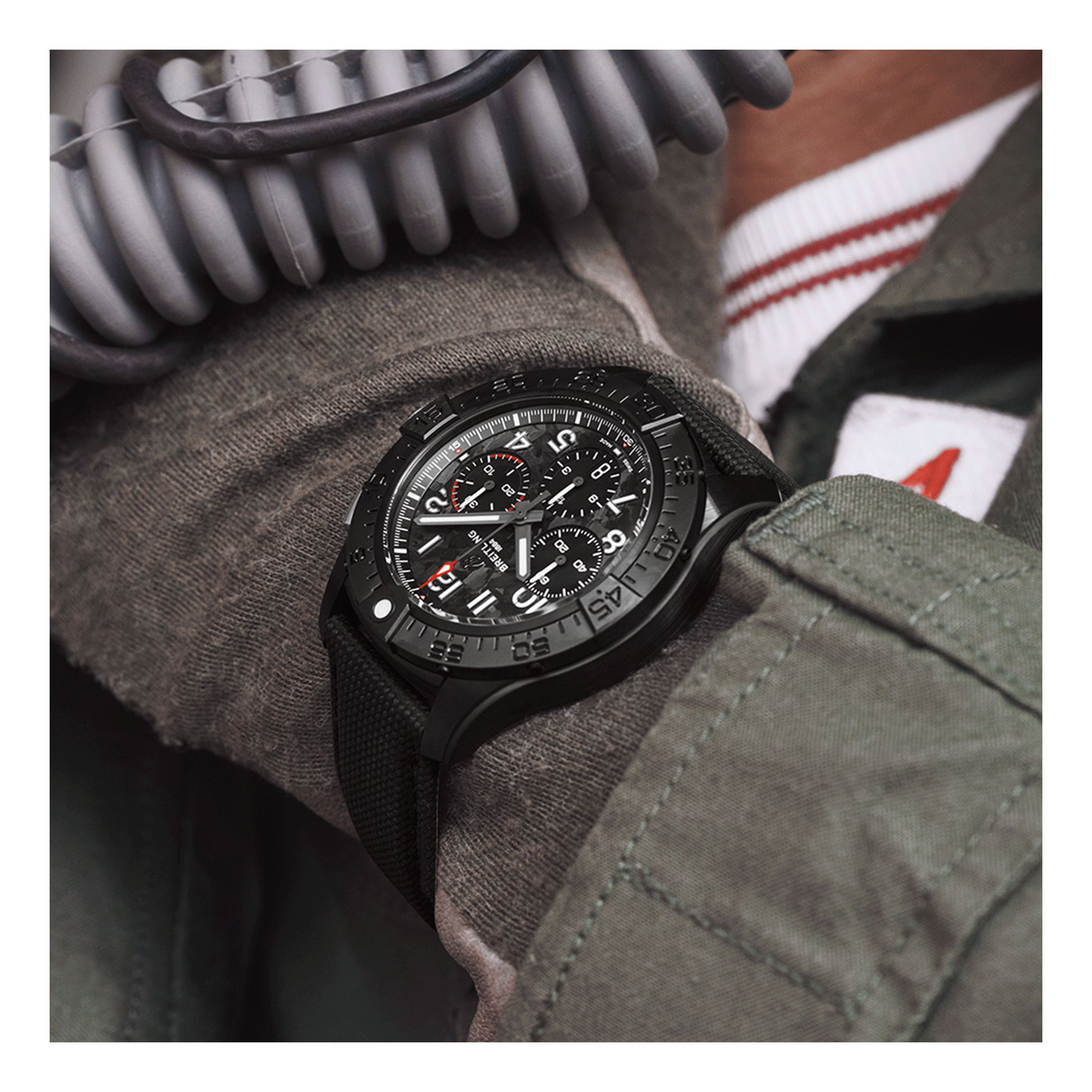 Montre Breitling Avenger B01 Chronograph 44 mm SB0147101B1X1 Lepage