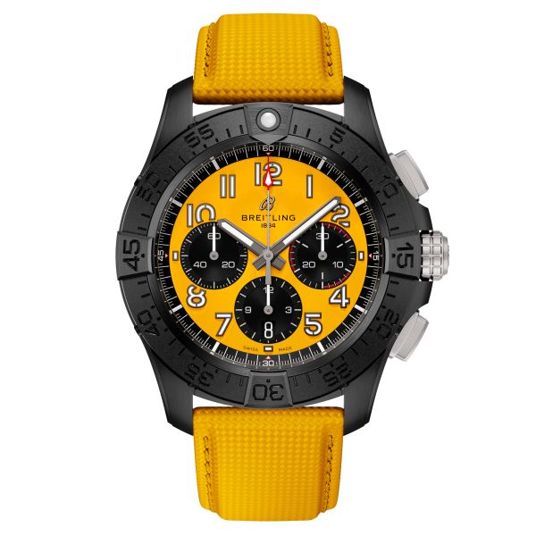 Montre Breitling Avenger B01 Chronograph Night Mission automatique cadran jaune bracelet cuir jaune 44 mm SB0147101I1X1