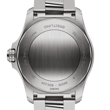 Montre Breitling Avenger automatique cadran noir bracelet acier 42 mm A17328101B1A1