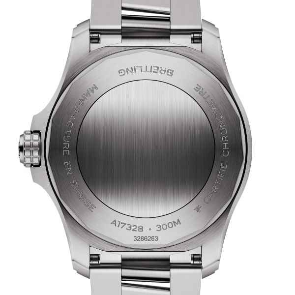 Montre Breitling Avenger automatique cadran noir bracelet acier 42 mm A17328101B1A1