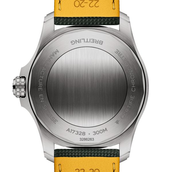 Montre Breitling Avenger automatique cadran vert bracelet cuir vert 42 mm A17328101L1X1