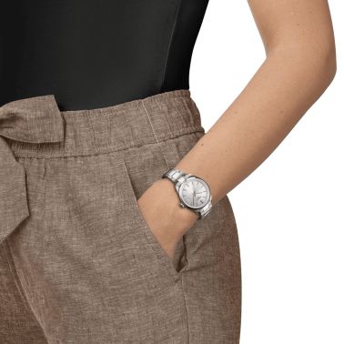 Montre Tissot T-Classic PR 100 quartz cadran argent bracelet acier 34 mm T150.210.11.031.00