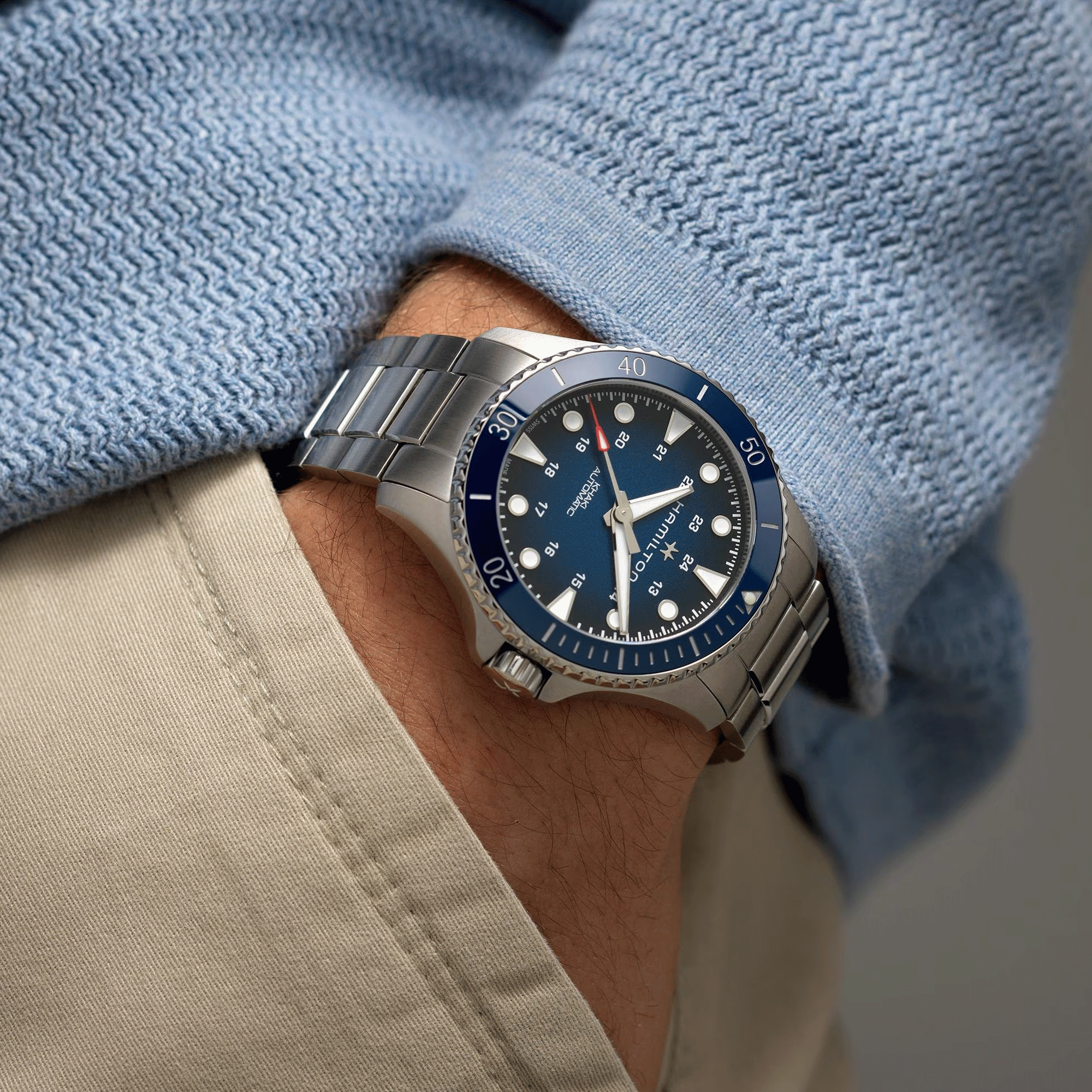 Hamilton Khaki Navy Scuba automatic watch blue dial steel bracelet 43 mm