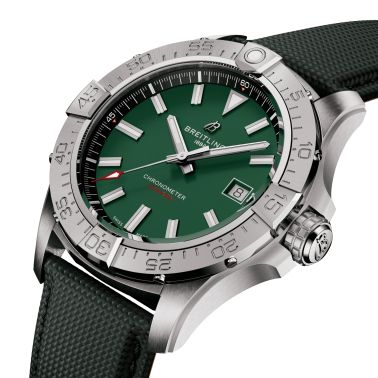 Montre Breitling Avenger automatique cadran vert bracelet cuir vert 42 mm A17328101L1X1