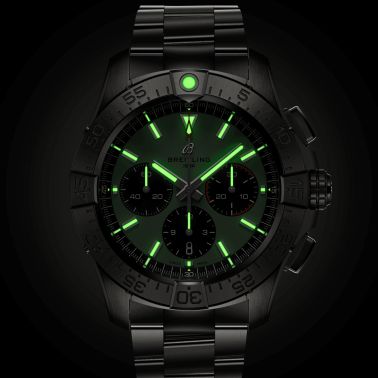 Montre Breitling Avenger B01 Chronograph automatique cadran vert bracelet acier 44 mm AB0147101L1A1