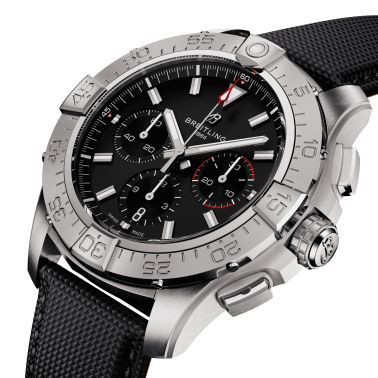 Montre Breitling Avenger B01 Chronograph automatique cadran noir bracelet cuir noir 44 mm AB0147101B1X1