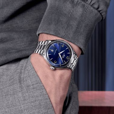 Mido Multifort Powermind automatic watch blue dial steel bracelet 40 mm M040.407.11.047.00