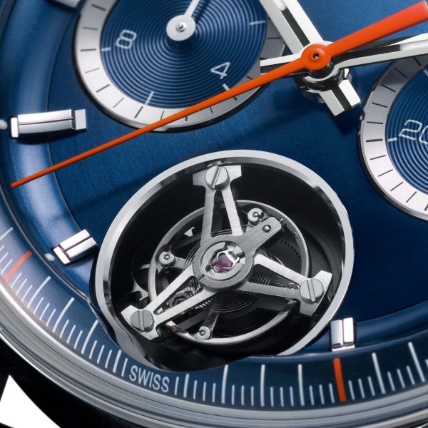 Montre TAG Heuer Carrera Chronograph Tourbillon automatique cadran bleu bracelet cuir bleu 42 mm CBS5010.FC6543