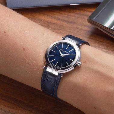 Montre Michel Herbelin Newport Slim quartz cadran nacre bleue bracelet cuir bleu 32 mm 16922/AP60BL