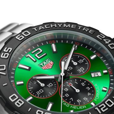 Montre TAG Heuer Formula 1 Colors quartz cadran vert bracelet acier 43 mm CAZ101AP.BA0842