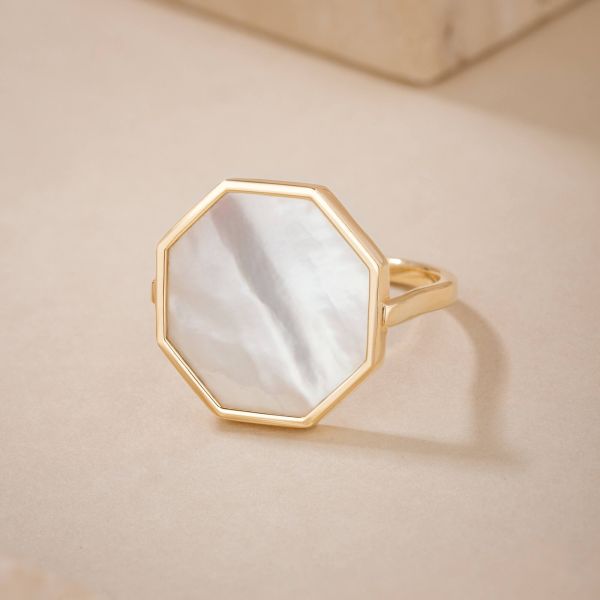 Lepage Octo ring in yellow gold and white mother of pearl