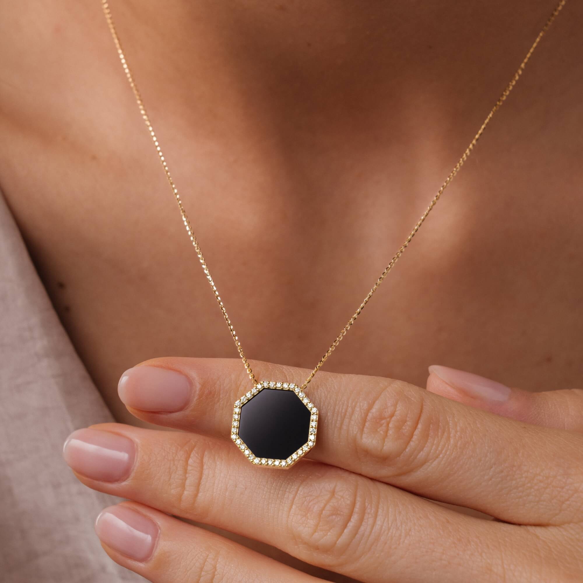 Collier Lepage Octo en or jaune, onyx et diamants