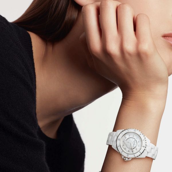 Chanel j12 watch sizes discount