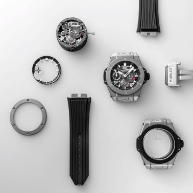 Montre Hublot Big Bang Meca-10 Titanium mécanique cadran squelette bracelet caoutchouc noir 45 mm 414.NI.1123.RX