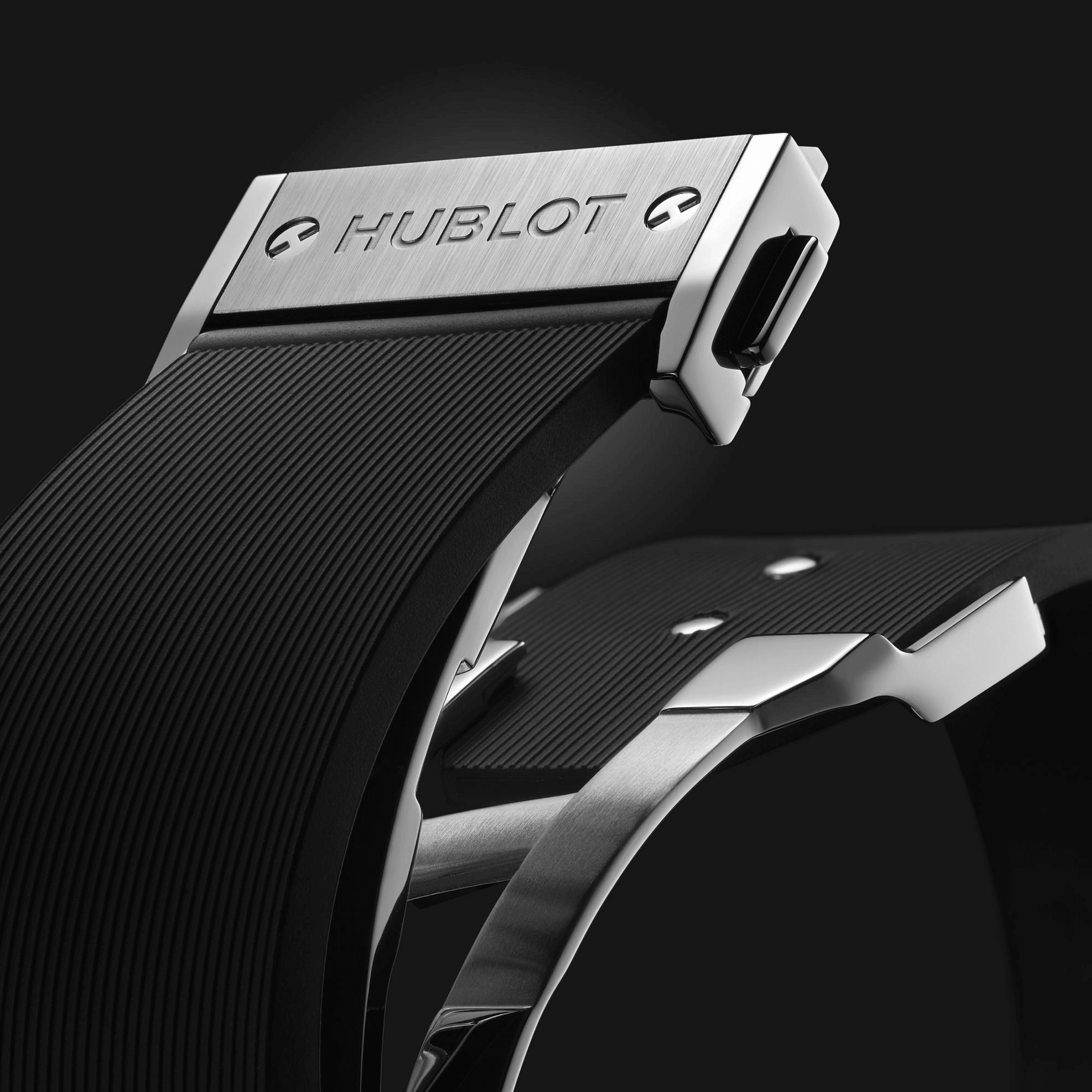 Hublot Classic Fusion Chronograph Titanium automatic watch black dial black rubber strap 45 mm