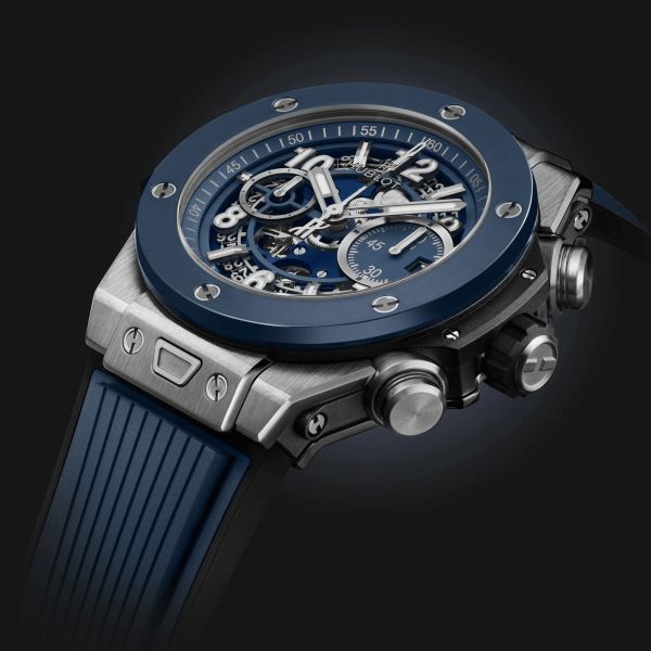 Montre Hublot Big Bang Unico Titanium Blue Ceramic automatique cadran squelette bracelet caoutchouc bleu 44 mm 421.NL.5170.RX