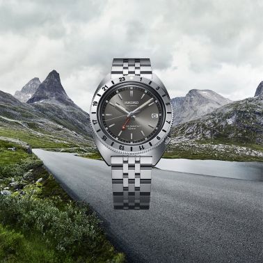 Montre Seiko Prospex "Navigator Timer" Land Series GMT automatique cadran gris bracelet acier 38,5 mm