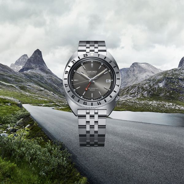 Montre Seiko Prospex "Navigator Timer" Land Series GMT automatique cadran gris bracelet acier 38,5 mm